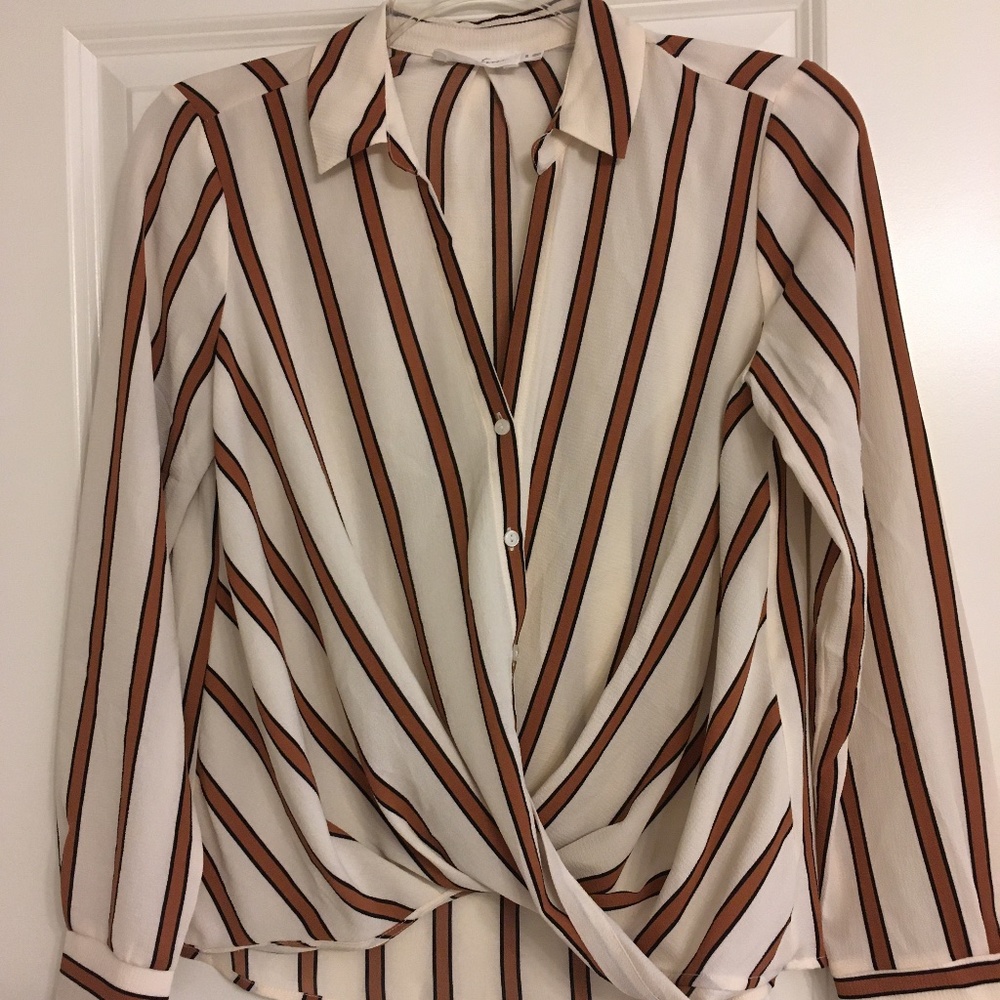 Blouse Low cut